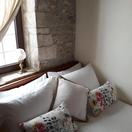 Koutouloufari Cosy Cretan *