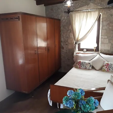 בקתה Koutouloufari Cosy Cretan *