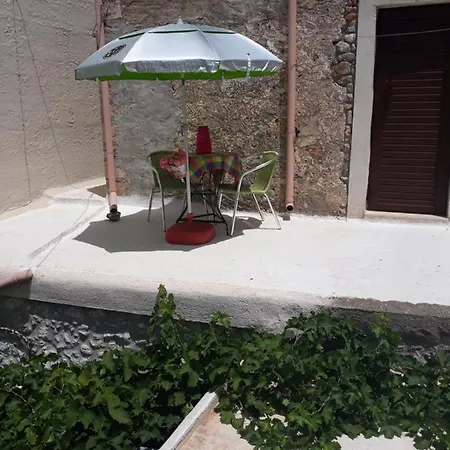 Koutouloufari Cosy Cretan Hersonissos (Crete)